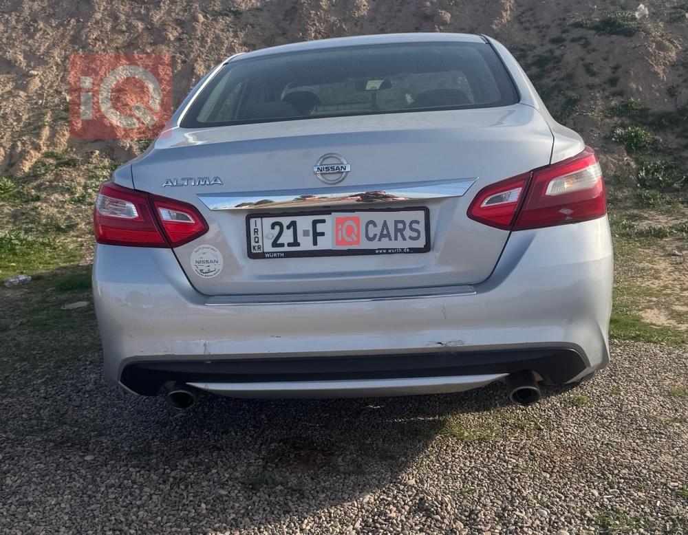 نيسان ألتيما